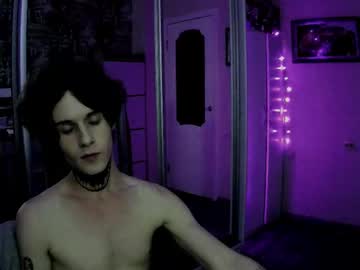 Remitrash Chaturbate stream image from October 10, 2025
