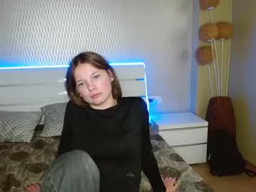 Blonda_Shy Chaturbate stream image from October 10, 2025