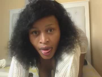 Blondykiki Chaturbate stream image from October 10, 2025