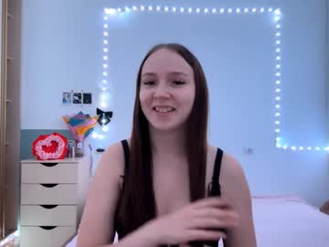 Mitzilockerby Chaturbate stream image from October 10, 2025