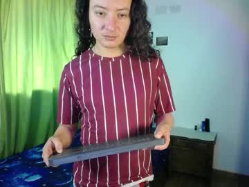 Willmonkey Chaturbate stream image from October 10, 2025