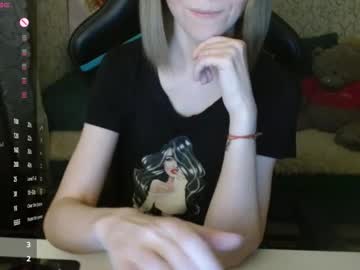 Angelcute32 Chaturbate stream image from October 10, 2025