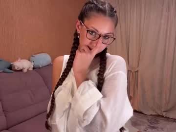 Revi_Art Chaturbate stream image from October 10, 2025