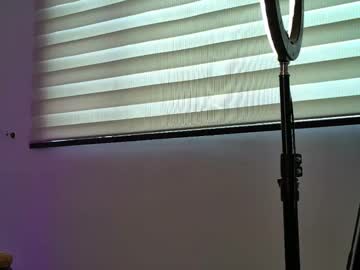Vallery16 Chaturbate stream image from October 10, 2025