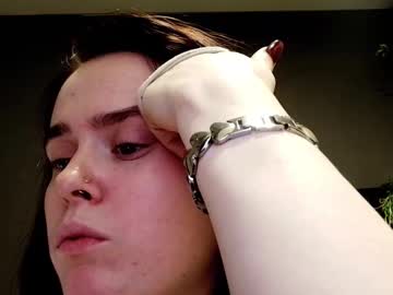 Lunamirana Chaturbate stream image from October 10, 2025