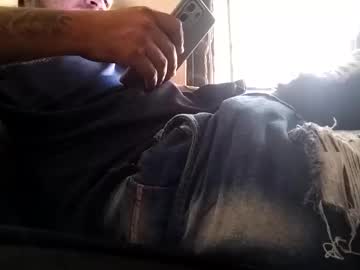 2straightjerk Chaturbate stream image from October 10, 2025