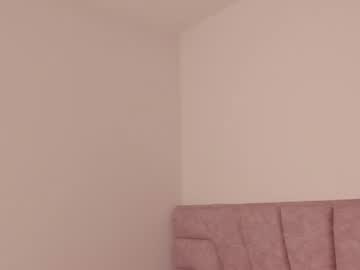 Leahaltomm Chaturbate stream image from October 10, 2025