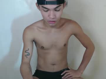 Urhotguysanny Chaturbate stream image from October 11, 2025