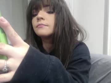 Kenadeebearryan Chaturbate stream image from October 11, 2025