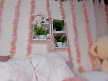 Camiilalopee Chaturbate stream image from October 11, 2025