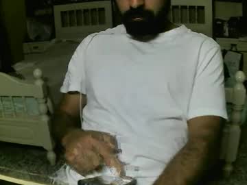 Hugeveiny Chaturbate stream image from October 11, 2025
