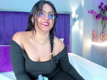 Elaradusk Chaturbate stream image from October 11, 2025