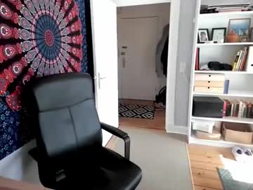 Juliasometimes Chaturbate stream image from October 11, 2025