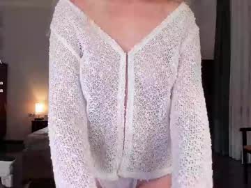 Em_Emilie Chaturbate stream image from October 11, 2025