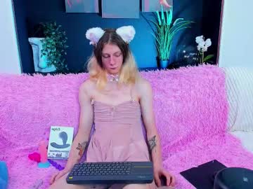 Kitsuhi Chaturbate stream image from October 11, 2025
