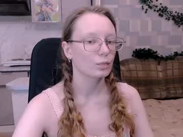 Meowcr Chaturbate stream image from October 11, 2025