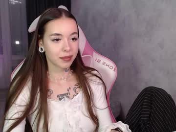 Naughtydakota Chaturbate stream image from October 11, 2025