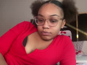 Slutsukiooo Chaturbate stream image from October 11, 2025