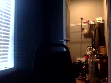 Iceecloudz Chaturbate stream image from October 11, 2025