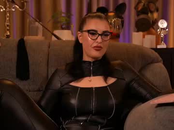 Mistresskellykent Chaturbate stream image from October 11, 2025