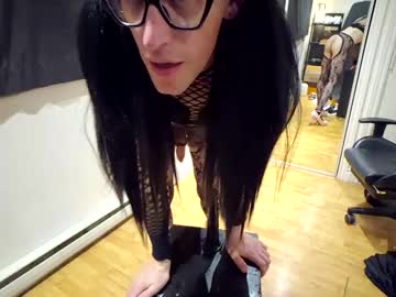 Vicky_Crossdresser Chaturbate stream image from October 12, 2025
