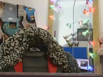 Luanna837 Chaturbate stream image from October 12, 2025