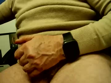 Harryallnightes Chaturbate stream image from October 12, 2025