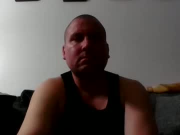 Just1more5 Chaturbate stream image from October 12, 2025