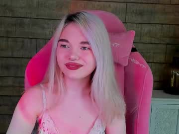 Annadelons Chaturbate stream image from October 12, 2025