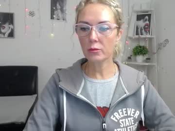 Emmapark738567 Chaturbate stream image from October 12, 2025