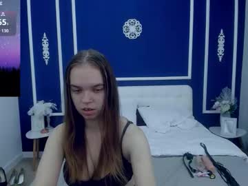 Kamaliapeach Chaturbate stream image from October 12, 2025