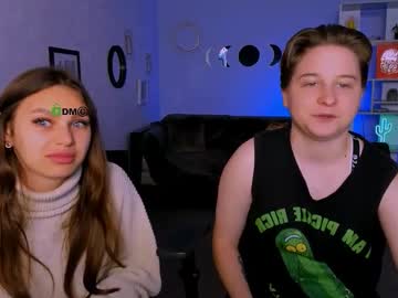 Yuna_Etoile Chaturbate stream image from October 12, 2025