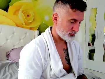 Blowmyxxl Chaturbate stream image from October 12, 2025
