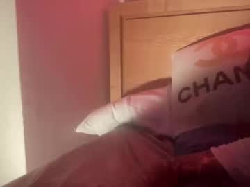 Lexyfknpowers Chaturbate stream image from October 12, 2025