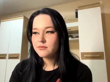 Blossombuesing Chaturbate stream image from October 12, 2025