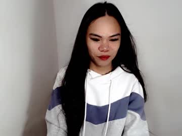 Hollyhalo Chaturbate stream image from October 12, 2025