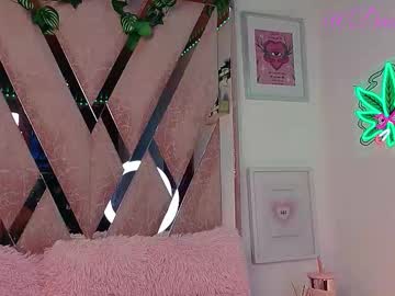 Scarlettrusso1 Chaturbate stream image from October 12, 2025