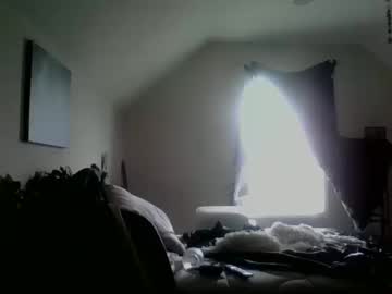 Vixfox Chaturbate stream image from October 12, 2025