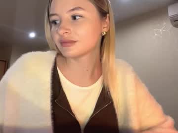 Deonnagarn Chaturbate stream image from October 12, 2025