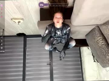 Evonnesilvestre Chaturbate stream image from October 12, 2025