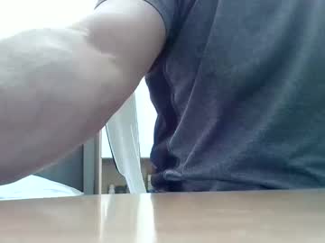 Mike516405 Chaturbate stream image from October 12, 2025