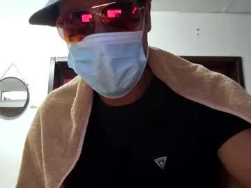 Round1fiight Chaturbate stream image from October 12, 2025