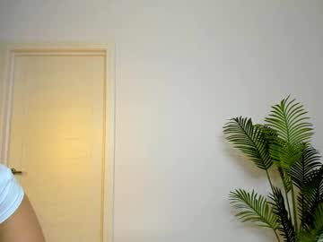 Sweet__Piece Chaturbate stream image from October 12, 2025