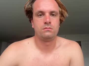 August2398 Chaturbate stream image from October 12, 2025