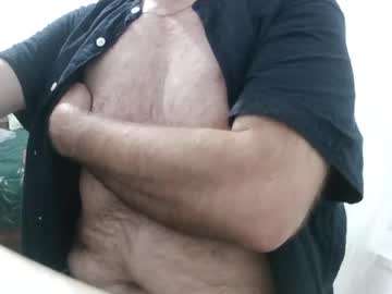 Halfage Chaturbate stream image from October 12, 2025