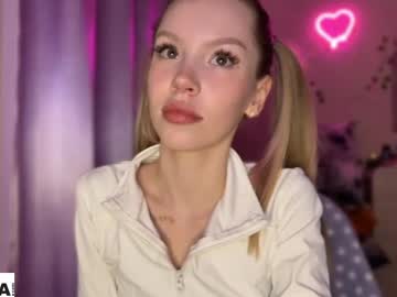 _Love_Me_Again Chaturbate stream image from October 12, 2025