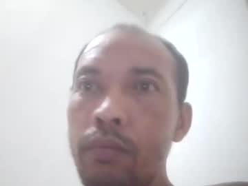 Santichai561323 Chaturbate stream image from October 12, 2025