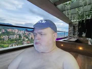 Bear4muscle Chaturbate stream image from October 12, 2025