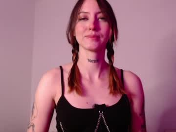 Carmennrusso Chaturbate stream image from October 12, 2025