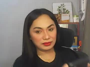 Xqueen_Beatricex Chaturbate stream image from October 12, 2025